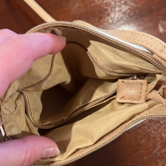 Used x1 for a tea party like new white adjustable purse - Picture 7 of 8